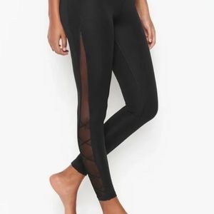 Victoria's Secret Victoria Sport Incredible Essential Lace-Up Legging
